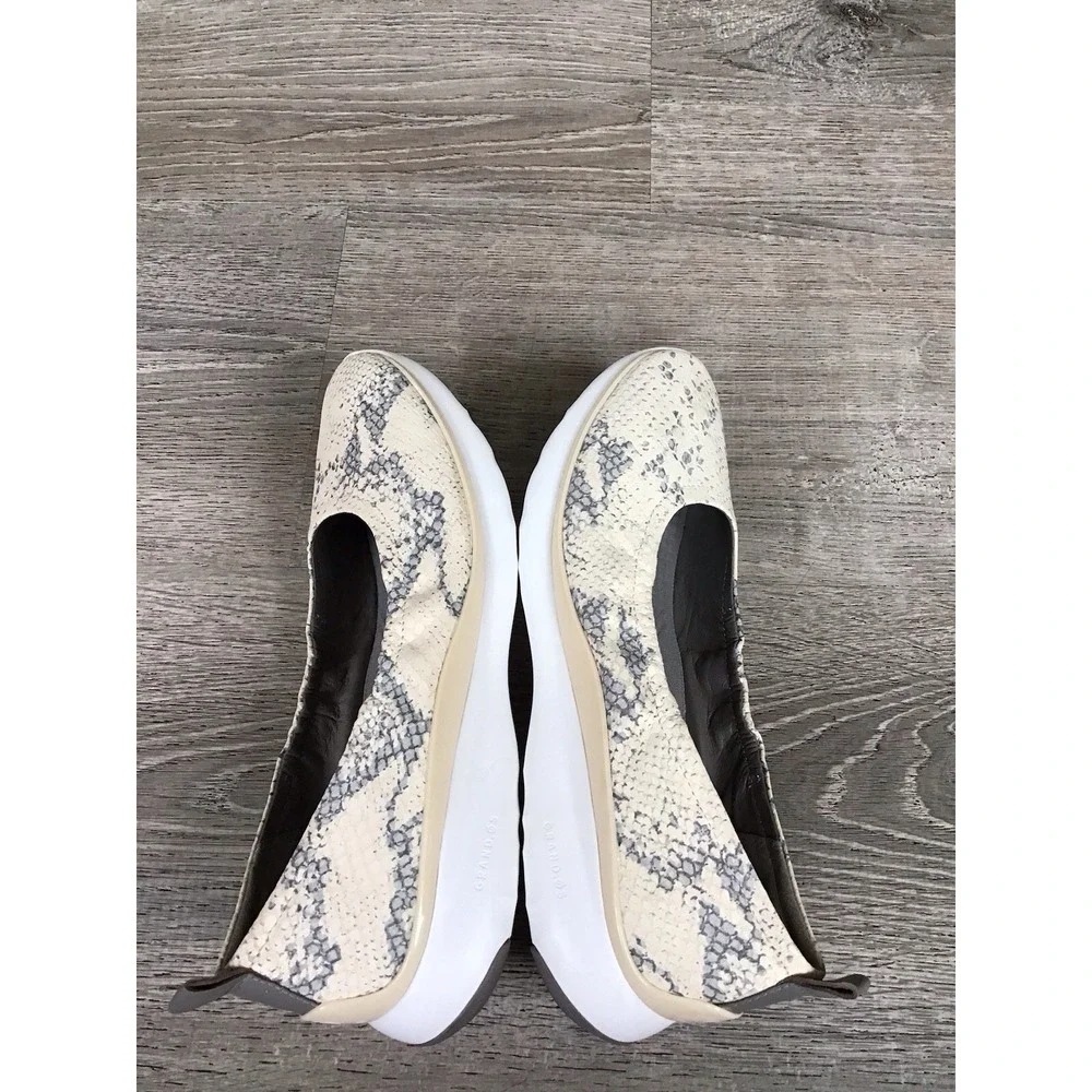 Cole Haan Womens Size 9B Grand Ambition Cream Snake Print Flats W16649